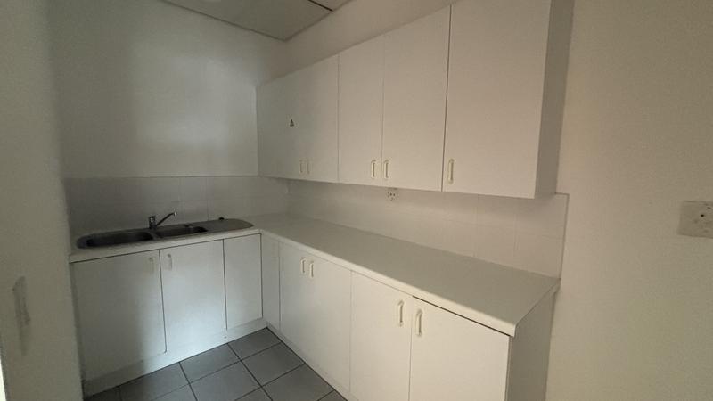 To Let commercial Property for Rent in Green Point Western Cape